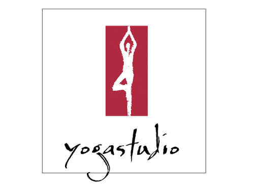 Figur auf rotem Grund in Yogaposition Yogastudios